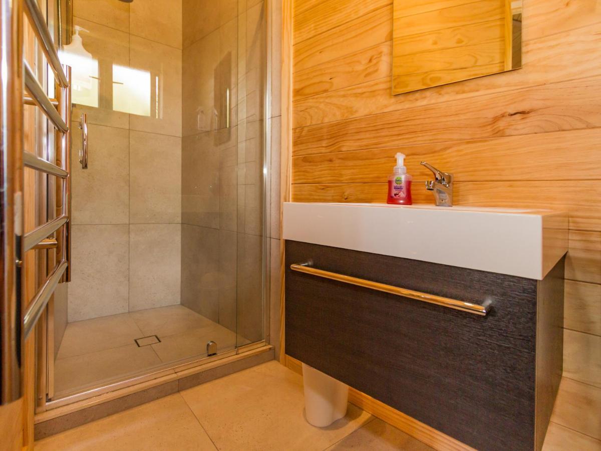 The Snowglobe - Ohakune Modern Yurt Style Chalet Exterior photo